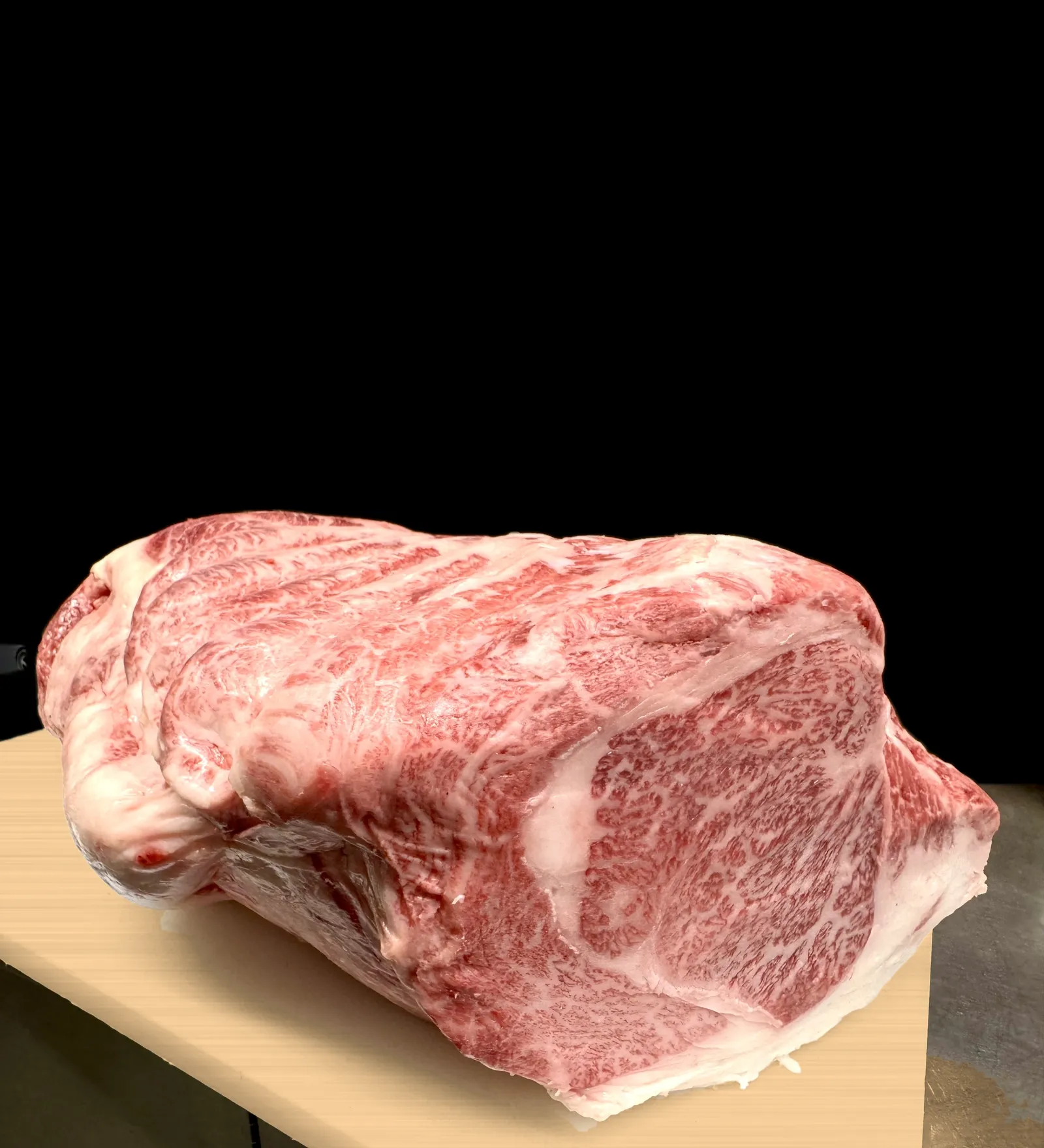 Kumano beef kurashita (chuck roll), finely marbled throughout